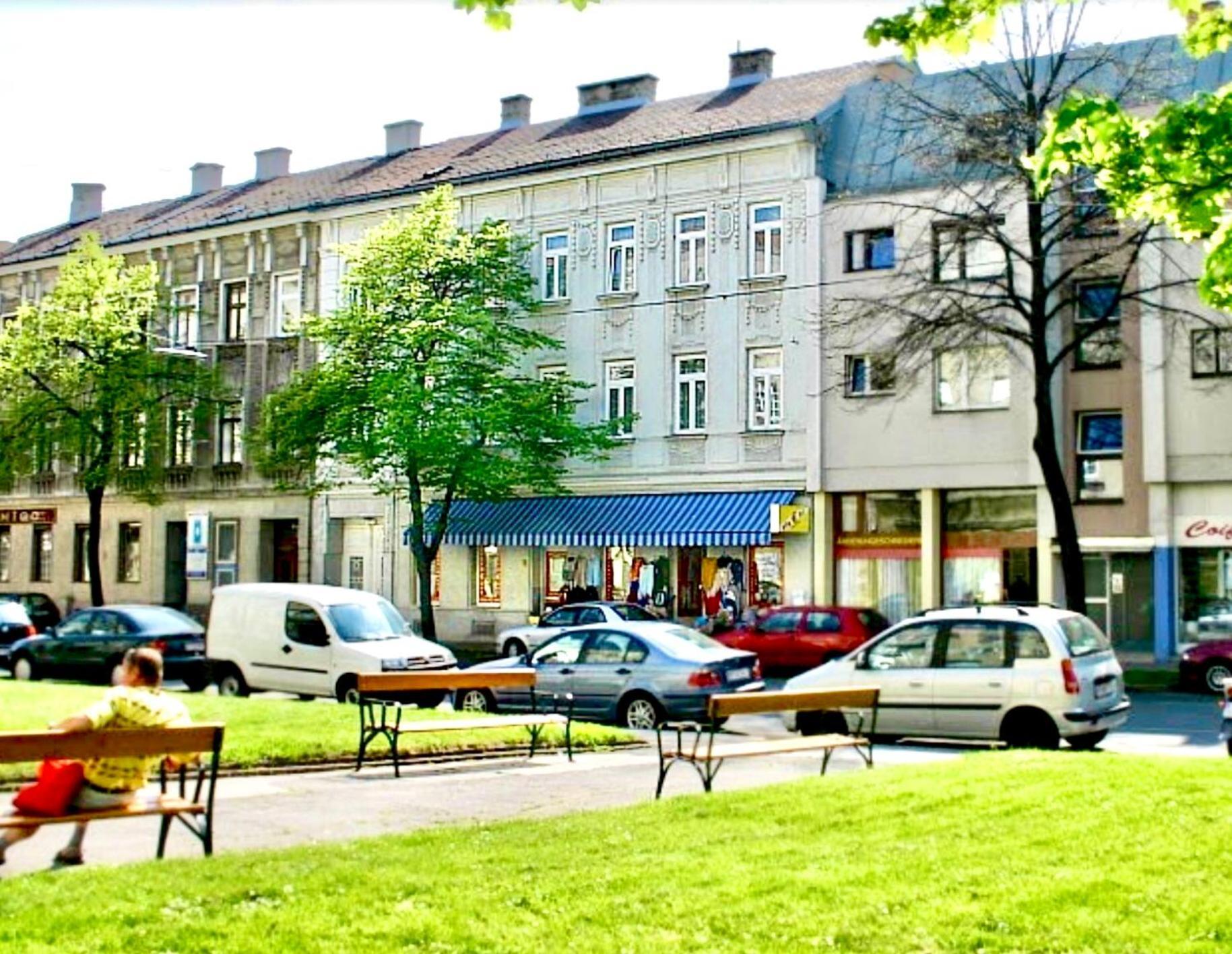 Suite Apartment Jedlesee Vienna Esterno foto